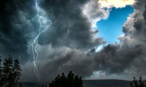 “Sot pasdite rrebeshe shiu, rrufe dhe erëra deri në 70 kmh”-Komuna e Prishtinës thirrje qytetarëve për kujdes