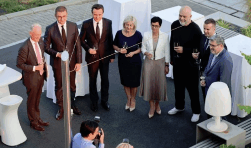 Del një fotografi nga Samiti për Planin e Rritjes në Shkup, Kurti e Rama aty – Vuçiq pritet të shkojë sot