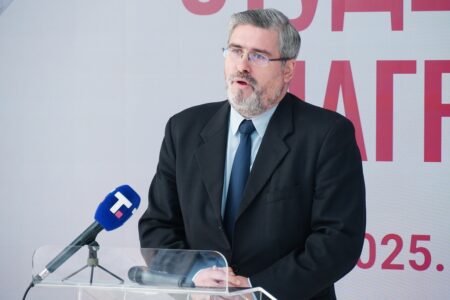 Ministri serb: Serbia e gatshme për kompromise të mëdha me Kosovën