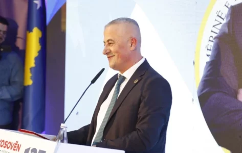 Ilir Tasholli tërhiqet nga kandidatura për kryetar të Lipjanit