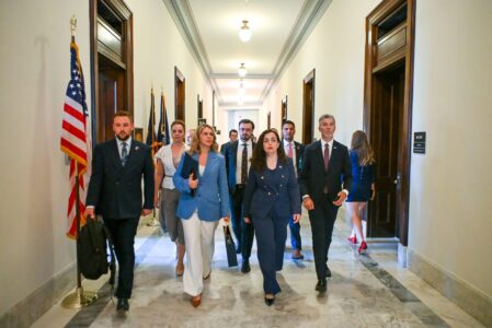 “Turp për ty”: Grenell e hedh poshtë deklaratën e Osmanit se Trumpi e parandaloi përshkallëzimin e situatës nga Serbia