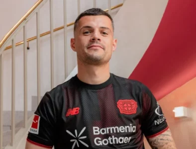 “Dukesh mirë Granit”, nënkampioni gjerman poston fotografinë e Xhakës