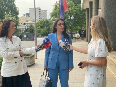 Lushaku-Sadriu: Gjykata Kushtetuese e ka sqaruar proceduralisht, presim të respektohet rendi i ditës