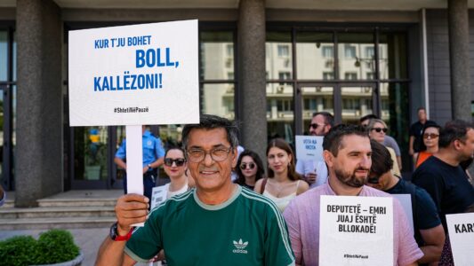 Kryeziu: 882 milionë euro të bllokuara – Shteti në pauzë për shkak të interesave partiake