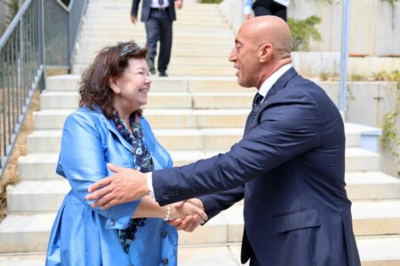 Haradinaj takohet me emisaren Pierce, flasin për konstituimin dhe integrimin euroatlantik