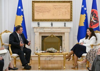 Osmani në takim me Avokatin e Popullit flasin për gjendjen aktuale të të drejtave të njeriut