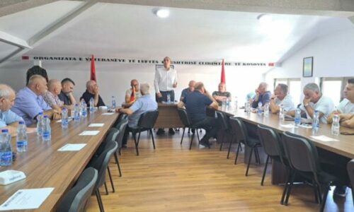 OVL e UÇK-së: Shteti s’mund të mbahet peng, qoftë edhe nga kryeministri – s’do të rrijmë duarkryq