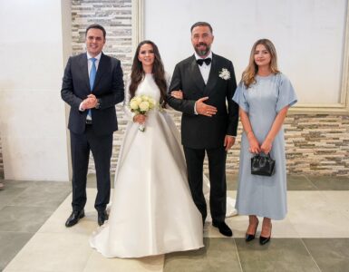 Abdixhiku merr pjesë në kurorëzimin e vajzës së Rugovës: Ceremoni plot dritë, ndjenjë e dinjitet