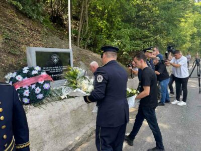 Policia e Kosovës përkujton policët e rënë me homazhe