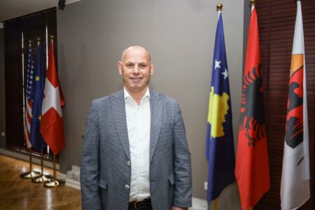 Lladrovci: E kam ditur se puna ime me duar të pastra, pa iu nënshtruar keqbërësve e merr përkrahjen gjithandej trojeve shqiptare