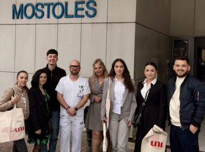 Studentët e UNI-Universum International College ndjekin orët klinike dhe punën praktike në Hospital de Móstoles, Madrid