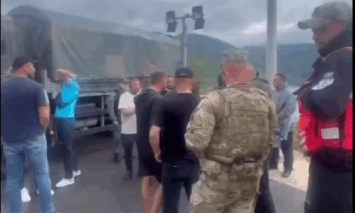 Momenti kur trupi i 33-vjeçarit gjendet në Ujman, familjarët shpërthejnë në lot