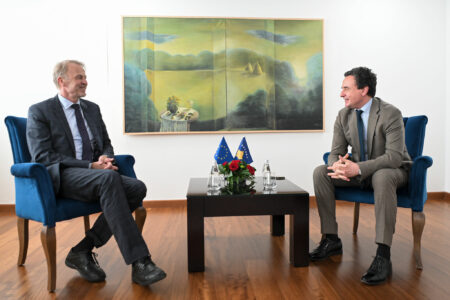 Pas ambasadorit të Gjermanisë, Kurtit i shkon në zyrë Orav – temë konstituimi i Kuvendit