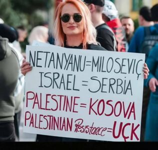 Shpërthen Evi Kokalari: Protesta në Tiranë, nga llumi i krijuar nga Vëllazeria Myslimane, që barazon Palestinën me Kosovën