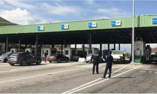 Arrestohet në kufi me Shqipërinë 39-vjeçari nga Kosova për trafikim armësh