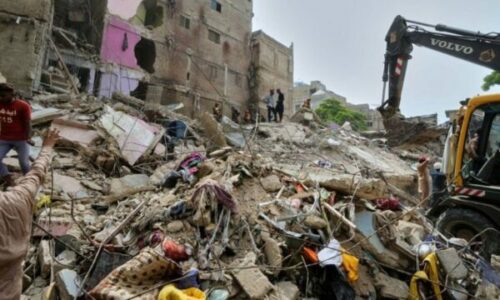 Shembet ndërtesa në Pakistan, të paktën 16 viktima