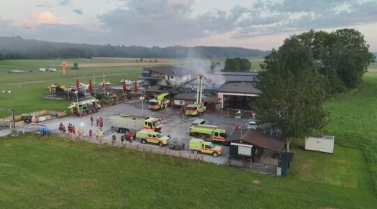 Digjet restoranti në aeroportin e Cyrihut
