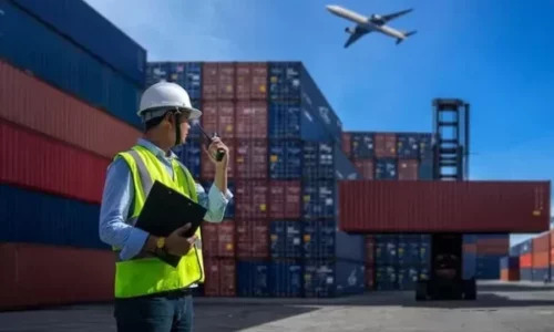 Paradoksi i ekonomisë shqiptare, rritet turizmi, por ulet konsumi