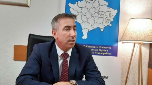 Bllokohen llogaritë bankare për disa komuna, Ibrahimi: Komunave iu kanë marrë mbi 210 milionë euro
