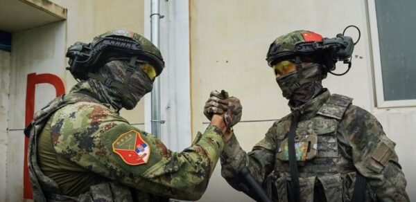 Stërvitja e habitshme: Specialët serbë në Kinë, “kundër” Kosovës