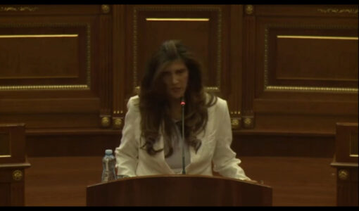 Musliu: Ma e rëndësishme Albulena Haxhiu a Kosova, Dehari ia ndali mikrofonin