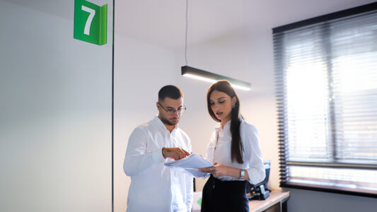 Shërbime të dedikuara për bizneset në tregun e lirë – Zyra e KESCO Premium në shërbimin tuaj