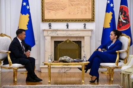 Presidentja Osmani takohet me Veton Berishën