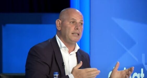 Ramiz Lladrovci me akuza: Unë ia kam sjellë PDK-së 19 mijë vota, edhe kur kanë vjedhë s’kanë mujt qaq mi bo