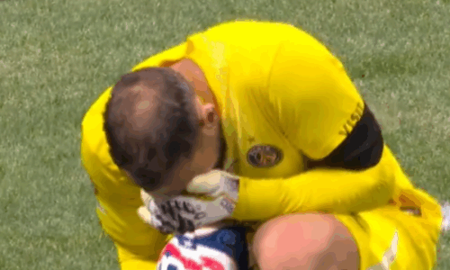 Pamje: Reagimi i Donnarummas kur e kuptoi se ia kishte thyer këmbën Musialas