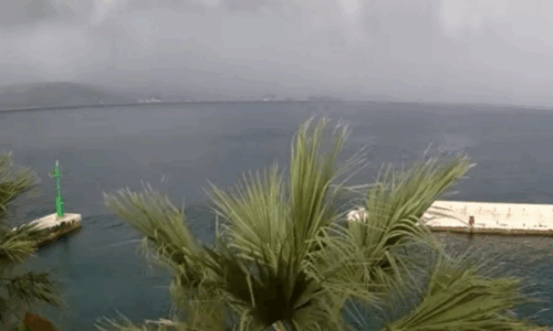 Momenti i arritjes së stuhisë në Split