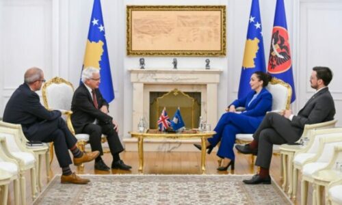 Deputetët britanikë në Kosovë, rikonfirmohet mbështetja nga Mbrëtëria e Bashkuar