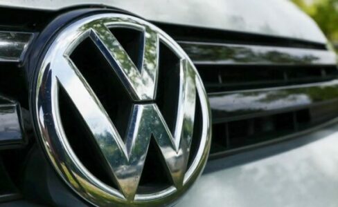 Volkswagen goditet nga tarifat e Trump, humb 1.3 miliardë euro në vetëm gjashtë muaj