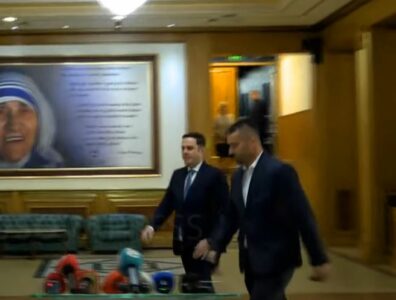 “Asgjë nuk pres” – Abdixhiku i sigurtë se as sot nuk do të ketë konstituim të Kuvendit