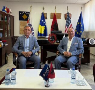 Shahini takon prodhuesin e vetëm në Ballkanin Perëndimor i roletave të Alominit me licencë zvicerane