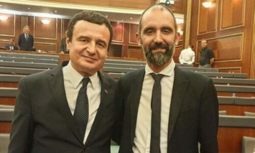 VV zyrtarizon Artan Abrashin si kandidat për Prizren