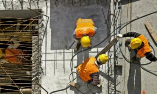 KMDLNJ jep alarmin: Punëtorët në ndërtimtari në temperatura deri 38 gradë në mëshirë të punëdhënësve