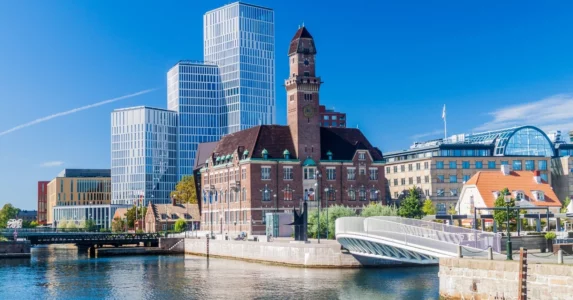 Udhëto drejt Malmos shpejt dhe sigurt me PrishtinaTicket!