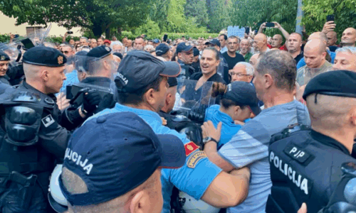 Përleshje në Mal të Zi pasi çmimi prestigjioz iu nda një mohuesi të kombit malazez