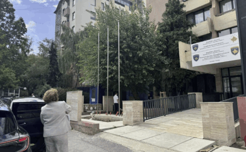 Rozeta Hajdari vazhdon të intervistohet në Prokurorinë Speciale tash e 1h:30 minuta