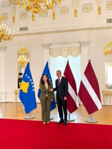 Osmani në Letoni: Faleminderit Presidentit Rinkēvičs për miqësinë e palëkundur ndaj Kosovës