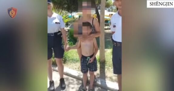 Humb në plazhin e Shëngjinit 8 vjeçari nga Kosova, pas një ore e gjen policia