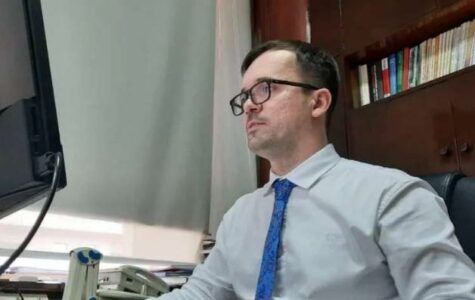 I denoncuar për ngacmim seksual, i shkarkuar për shkak të tenderave: Universiteti i Pejës emëron, Besfort Krasniqin, Sekretar të Përgjithshëm