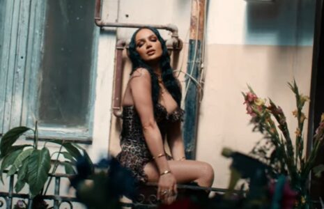 Samanta dhe Tzanca Uraganu publikojnë këngën “Alo Alo”