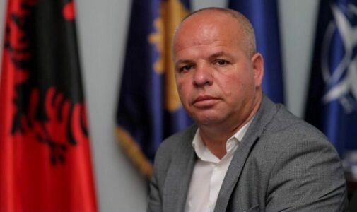 Latifi: Shteti pa institucione funksionale, komunat pa adresë kujt t’i drejtohen