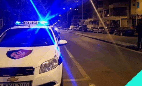 Plagoset me thikë një 27-vjeçar në Vlorë