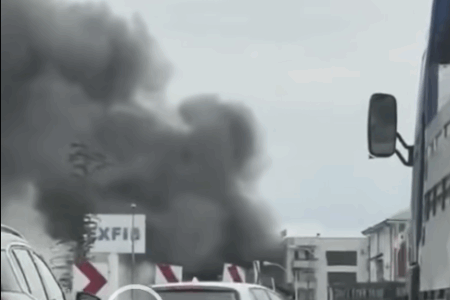 Zjarr i madh në afërsi të “Rrethit të Ismetit”