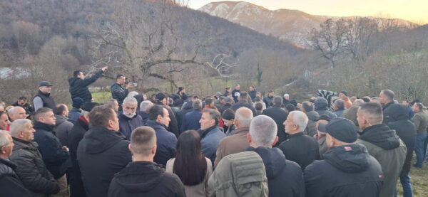 VV’ja e çoi FSK vitin e kaluar në një varrim në Veri, por më pas u detyruan t’i dërgojnë letër KFOR për t’i thënë që “s’ndodh më”