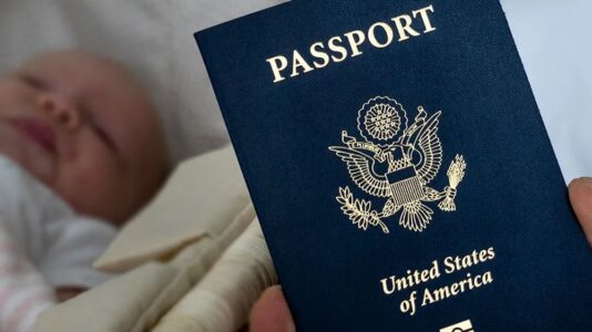 “Mund të ju refuzohet viza” – Ambasada amerikane në Tiranë me apel për gratë në prag të lindjes