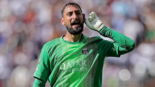 PSG kërcënon se do ta bëjë Donnarumman portier rezervë