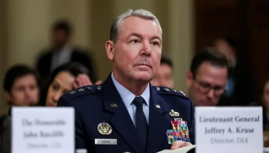 Pentagoni shkarkon shefin e inteligjencës